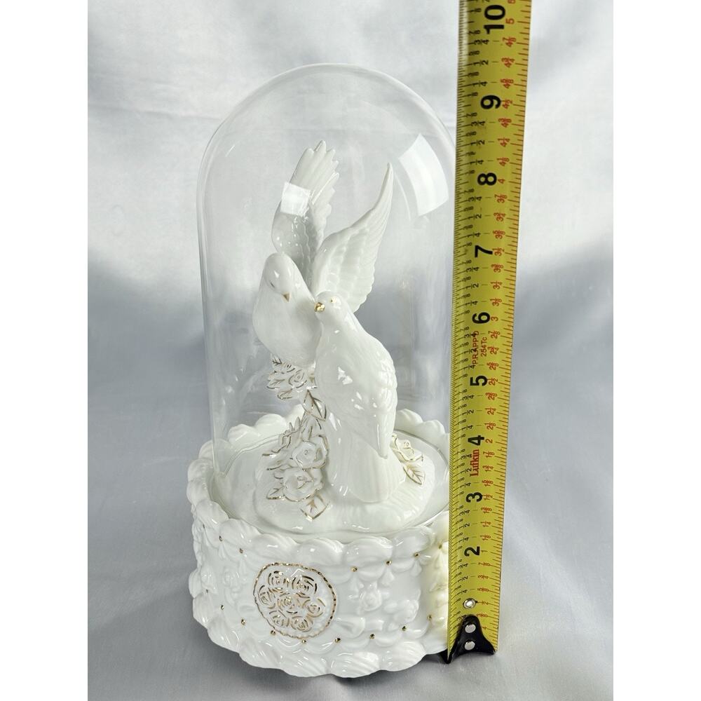 Love Doves Sculpture San Fransisco Music Box Co w/ Glass Dome Unchained Melody - Picture 11 of 12